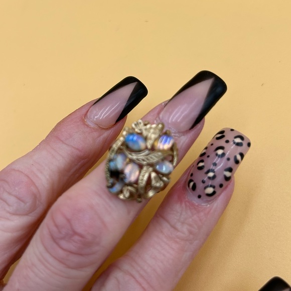 Vintage opal cocktail ring - Picture 1 of 4